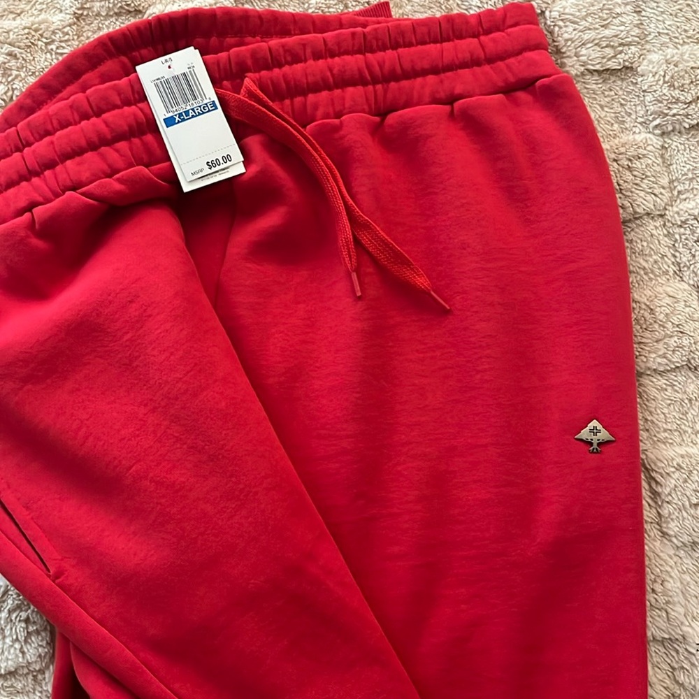 Men’s LRG brand, X-Large, Red.